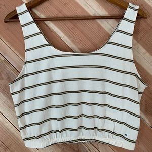 AE Scoop Neck Bubble Tank Top